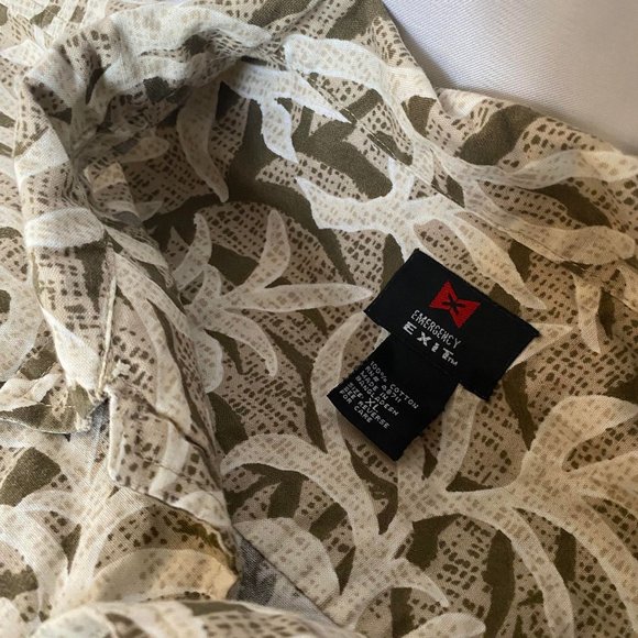 Vintage Emergency Exit Patterned Button Down Shirt - Picture 5 of 5